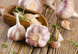 Treating Cheeks Pimples Using Garlic