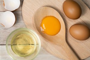 Treating Cheeks Pimples Using Egg-White