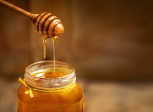 Treating Cheeks Pimples Using Honey